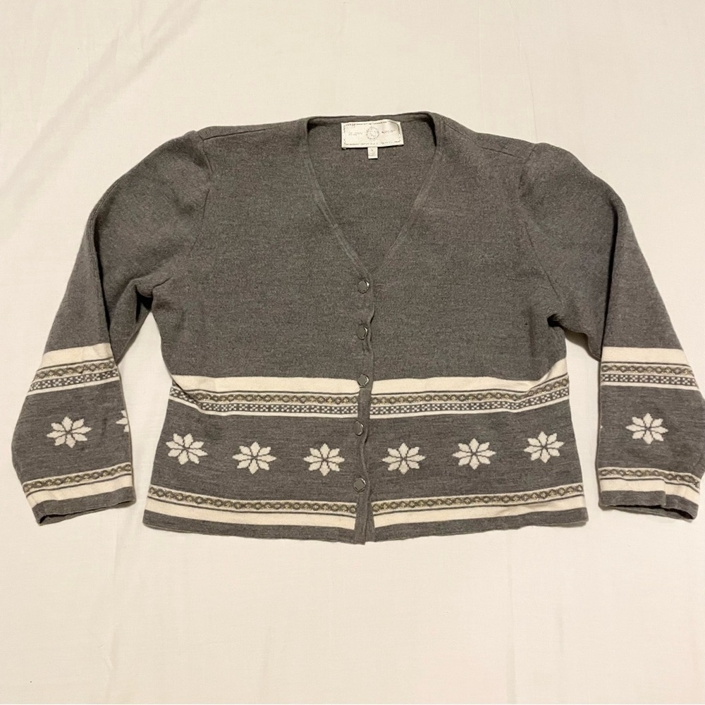 St. John Gray & Cream Nordic-Trim Button Cardigan
